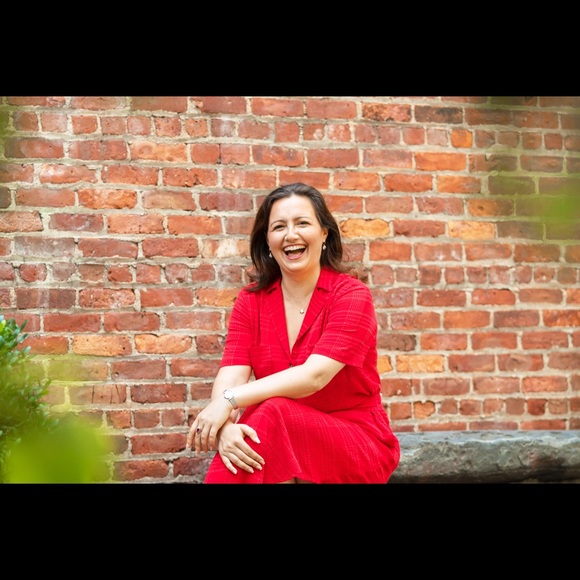 Meet your Posher, Alexandra - Picture 3 of 3